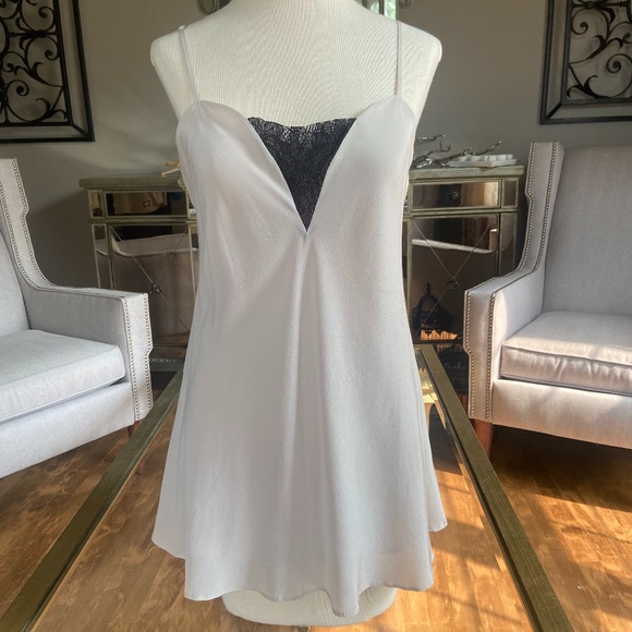 Falcon & Bloom Slip - Picture 1 of 7